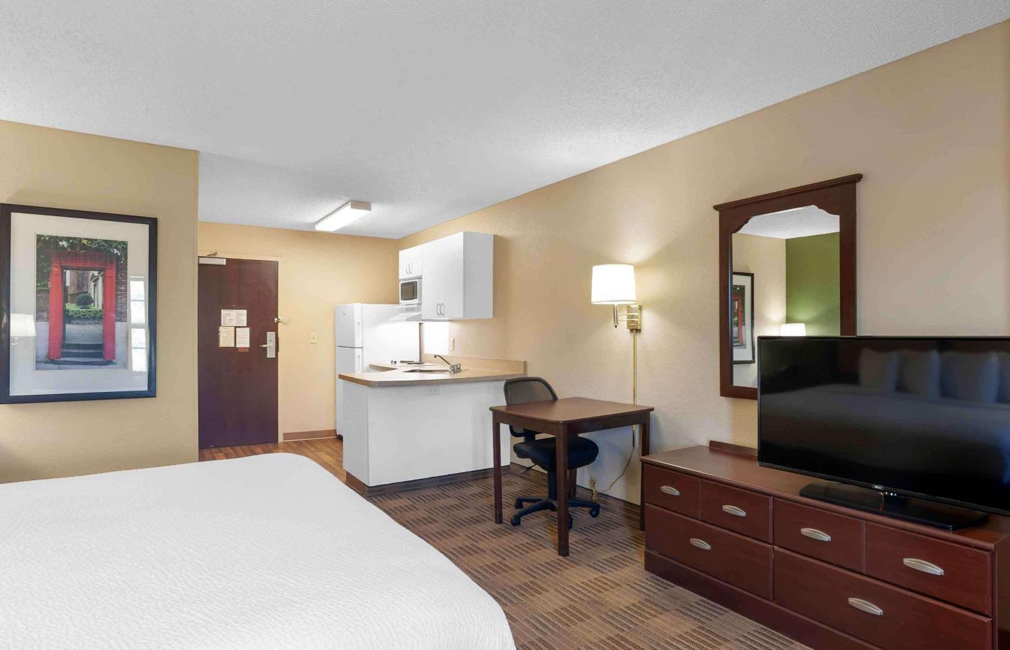 Extended Stay America Suites - Rockford - I-90 Екстериор снимка