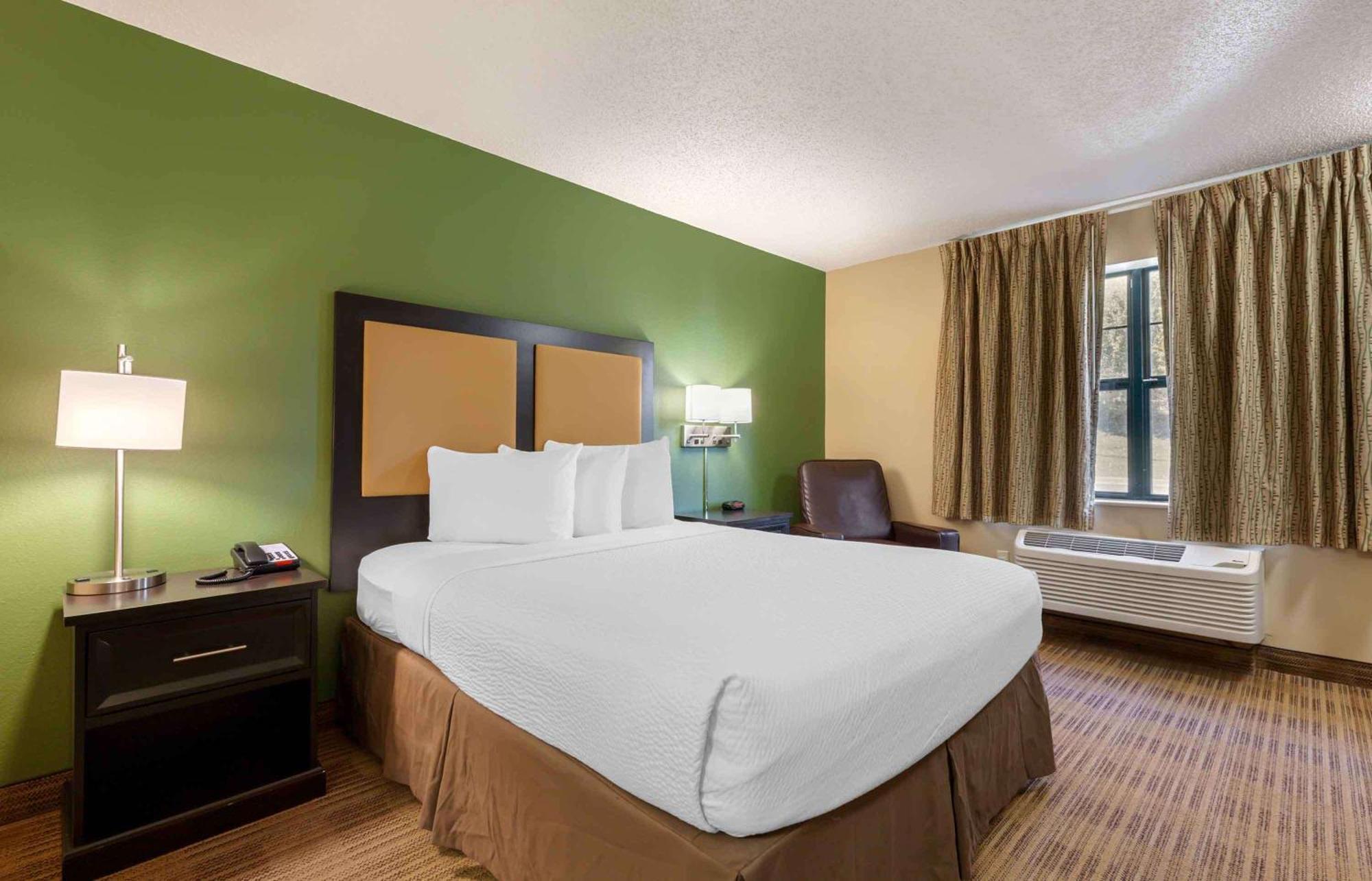 Extended Stay America Suites - Rockford - I-90 Екстериор снимка