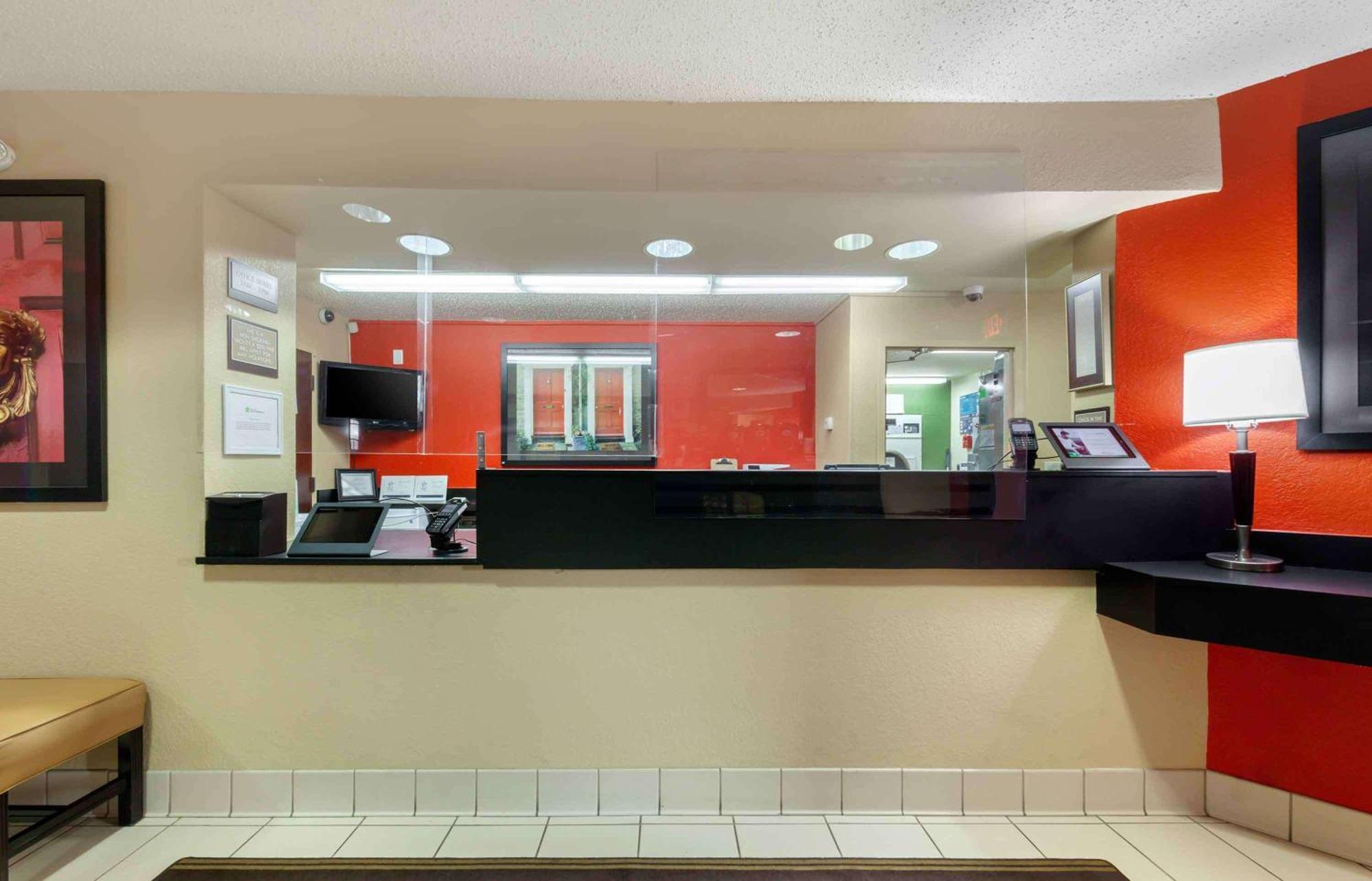 Extended Stay America Suites - Rockford - I-90 Екстериор снимка