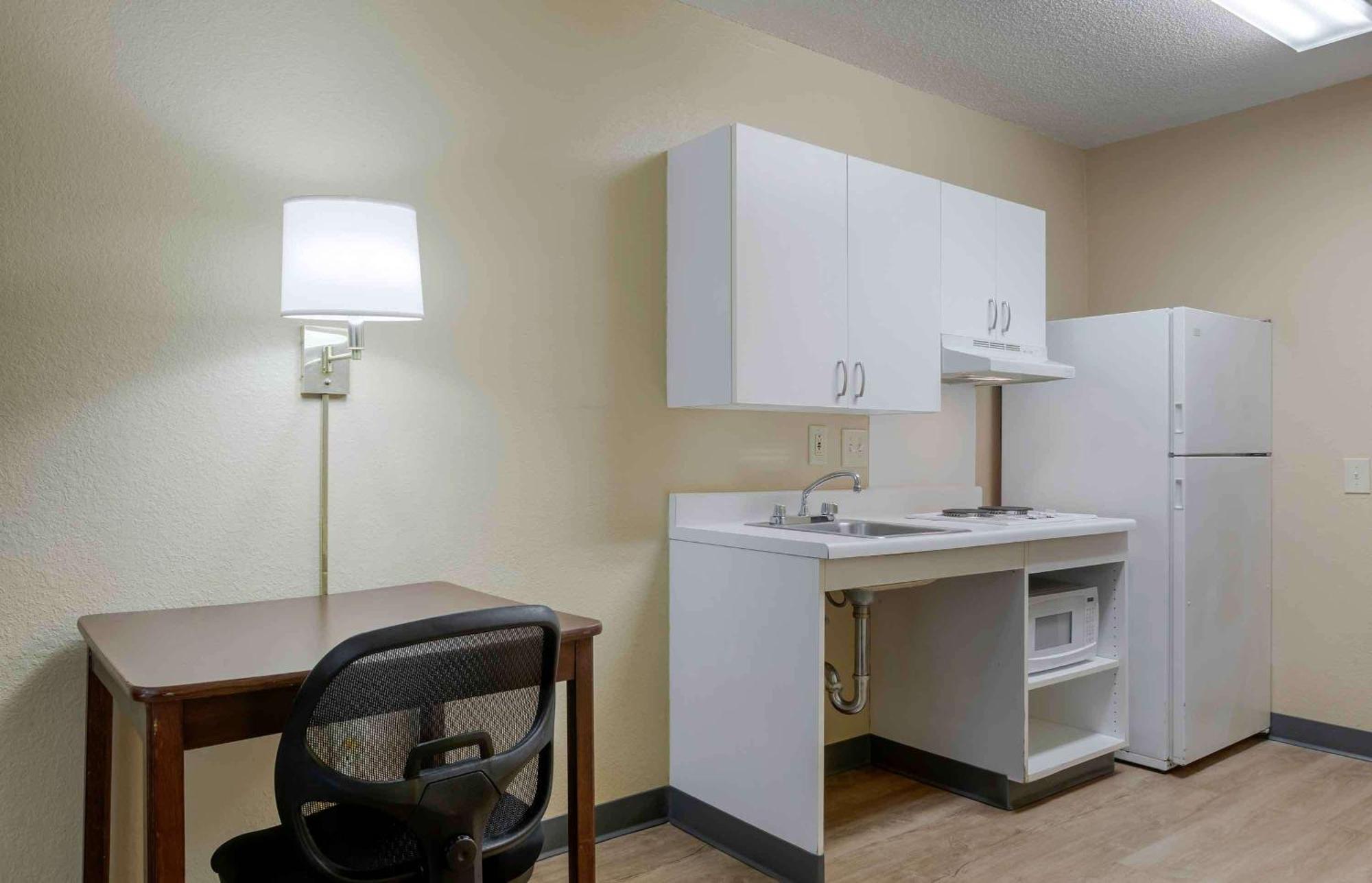 Extended Stay America Suites - Rockford - I-90 Екстериор снимка