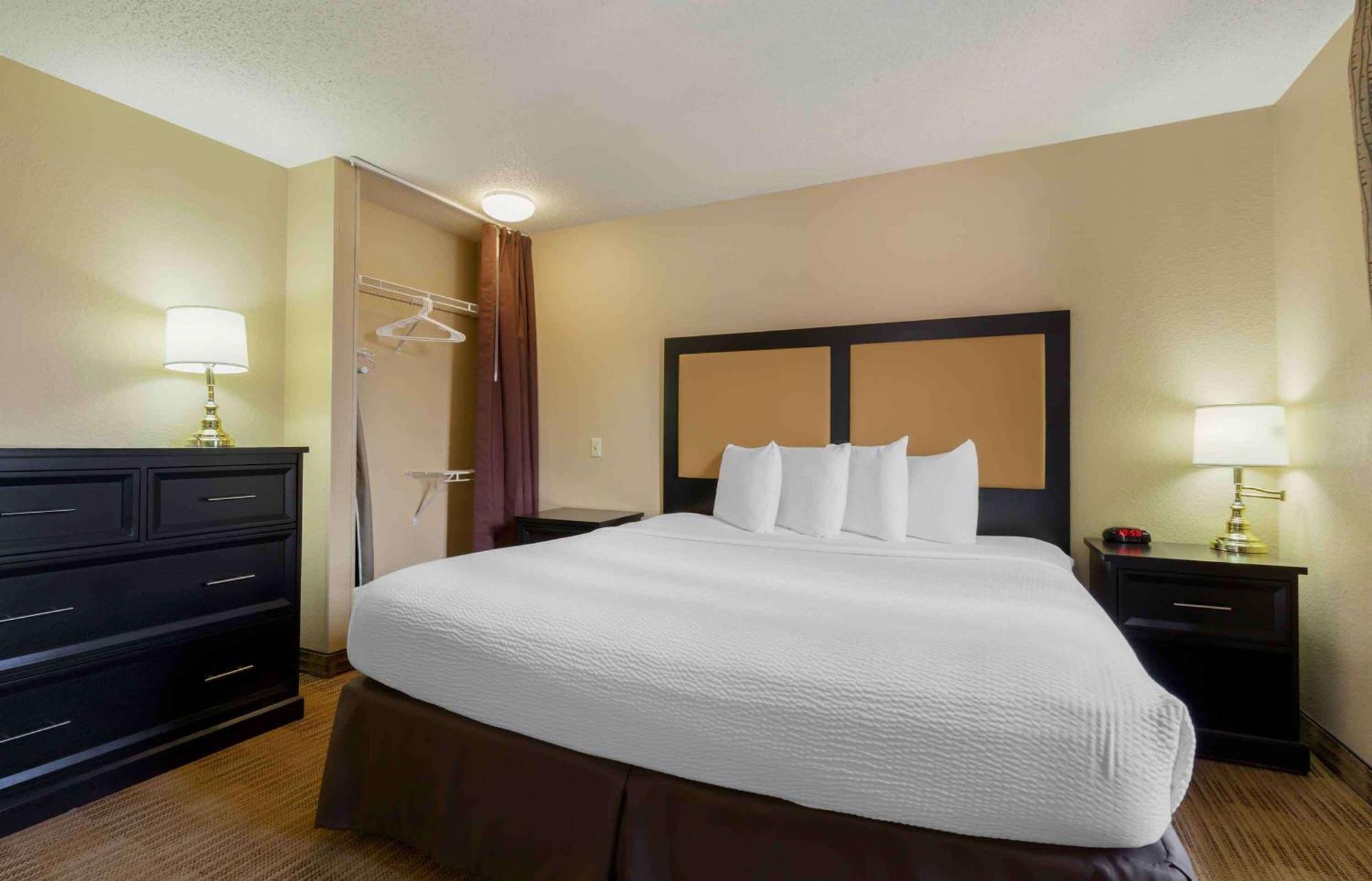 Extended Stay America Suites - Rockford - I-90 Екстериор снимка