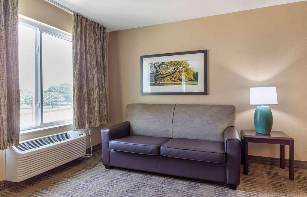 Extended Stay America Suites - Rockford - I-90 Стая снимка