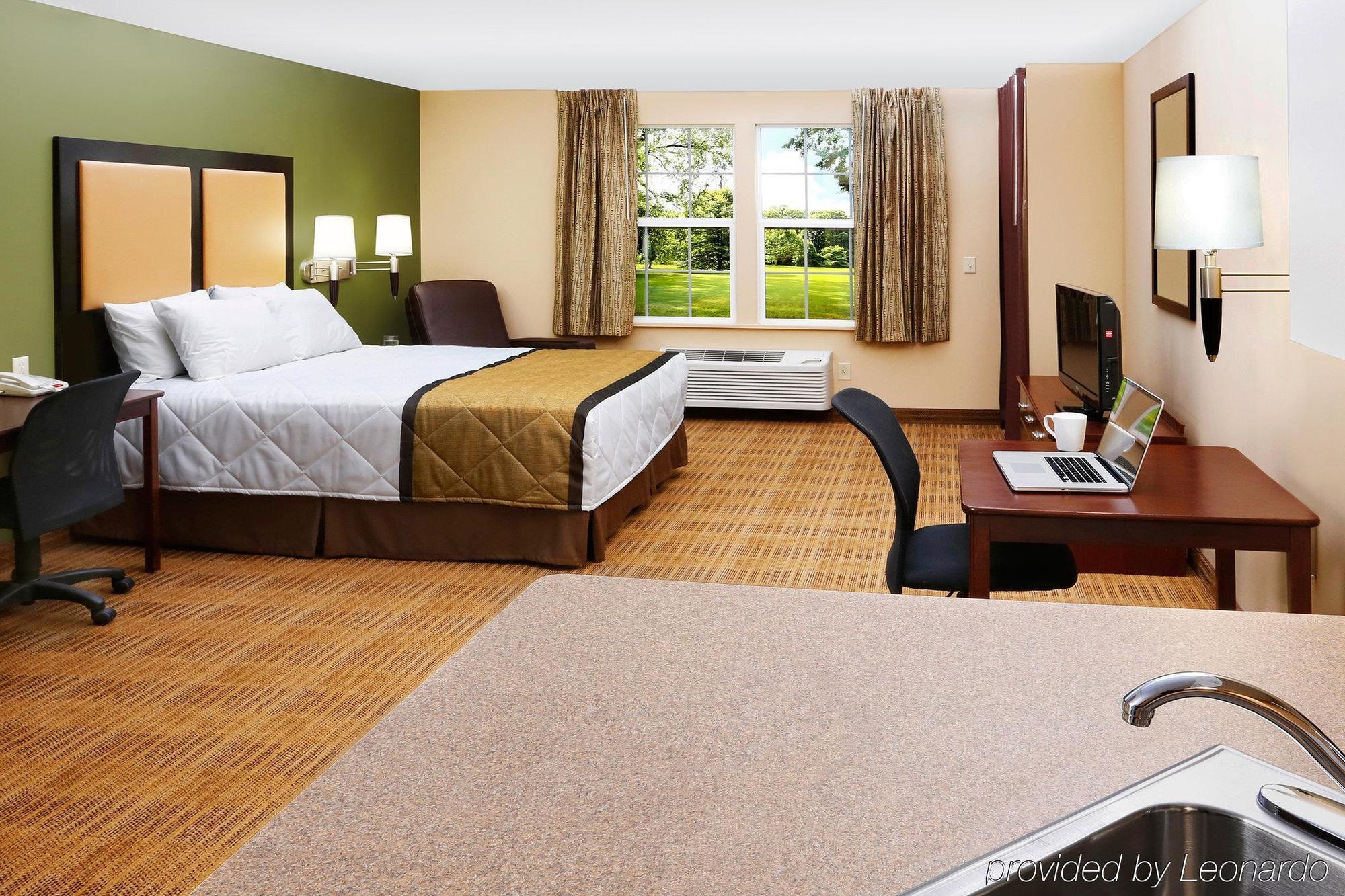 Extended Stay America Suites - Rockford - I-90 Екстериор снимка
